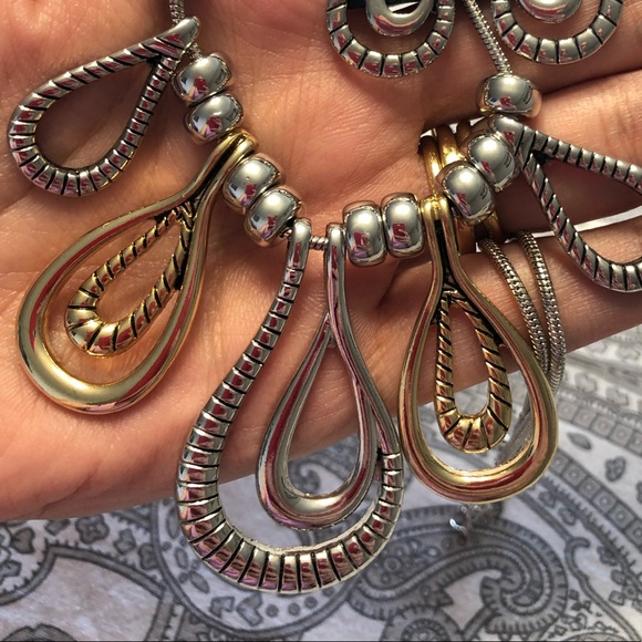 ⬇️ 5 tier pendent set - 2 tone - Picture 4 of 5